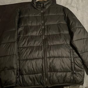 Men's Lightweight Short Slim Fit Hooded Down Jacket